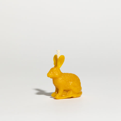 Lumânare Iepuraș Mic din Ceară de Albine – Cadou Delicat | Apivest